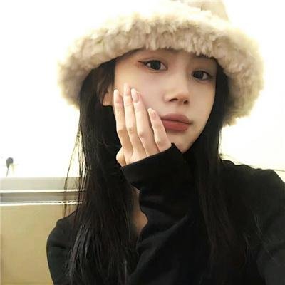 红色尾翼